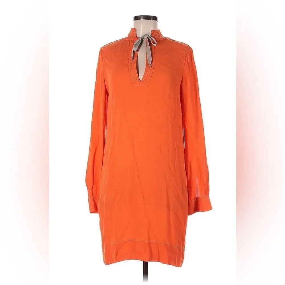 Diane von Furstenberg tunic dress size 2 knee length V-neck with pockets H1